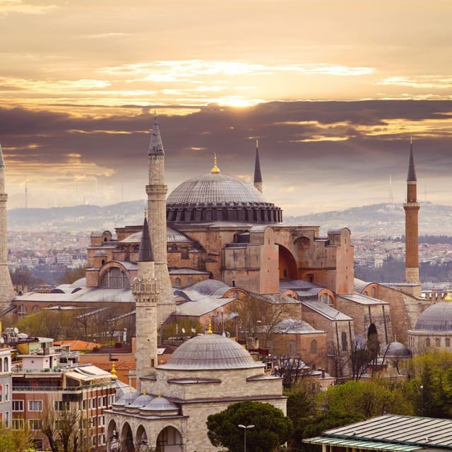 Istanbul: Hagia Sophia Guided Tour with Optional Ticket - Hagia Sophia in one glance: why this building matters