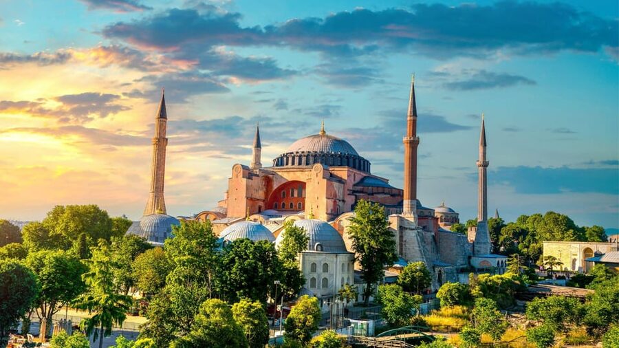 Istanbul: Hagia Sophia Guided Tour with Skip-the-Ticket-Line - Getting In Fast: What Skip-the-Line Changes