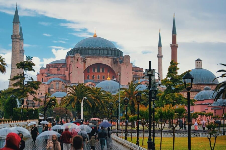 Istanbul: Hagia Sophia Skip-the-Ticket Line & Audio Guide - Upper Gallery Highlights: Mosaics, Calligraphy, and the Dome’s Scale