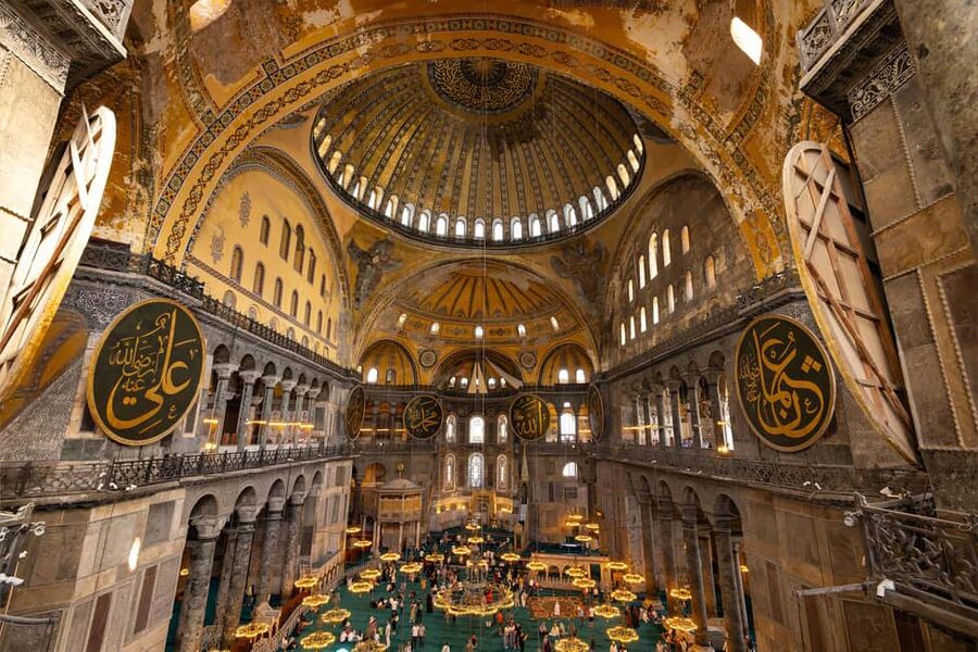 Istanbul: Hagia Sophia Tour with Skip-the-Line Entry Ticket - Sultanahmet Square and Sultan Ahmed Mosque: The Pre-Show Stops