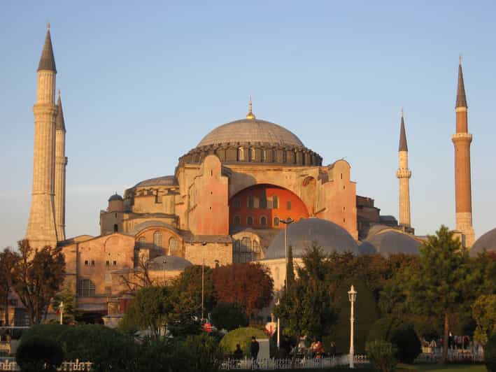 Istanbul: Half-Day Tour Including Hagia Sophia - Getting to the meeting point, then moving efficiently