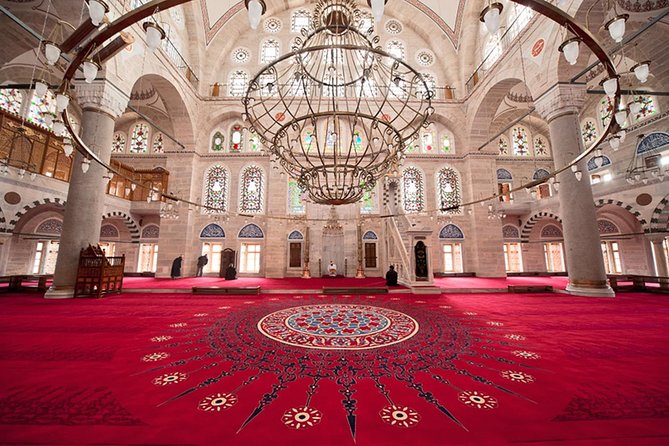 Istanbul Imperial & Bosphorus Tour - Incl. Lunch - Hippodrome Square, German Fountain, and the Serpent Column: Small Stops, Big Stories