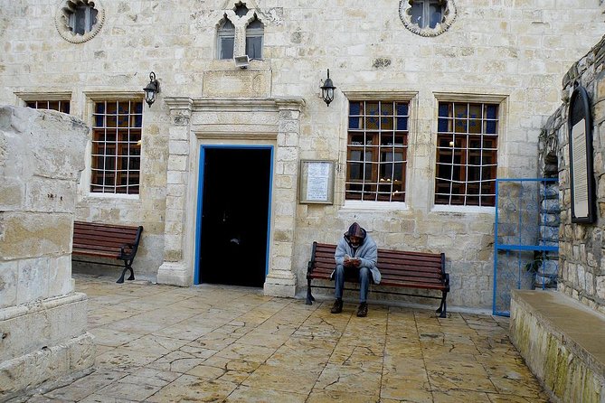 Istanbul Jewish Quarter Walking Tour - Schneidertempel Art Gallery: the Tailor’s Synagogue story