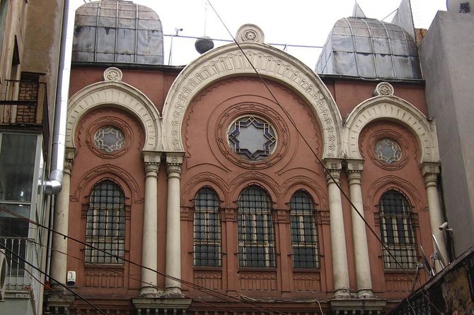 Istanbul Jewish Quarter Walking Tour - Getting there in Karaköy: pickup, minivan, and walking reality