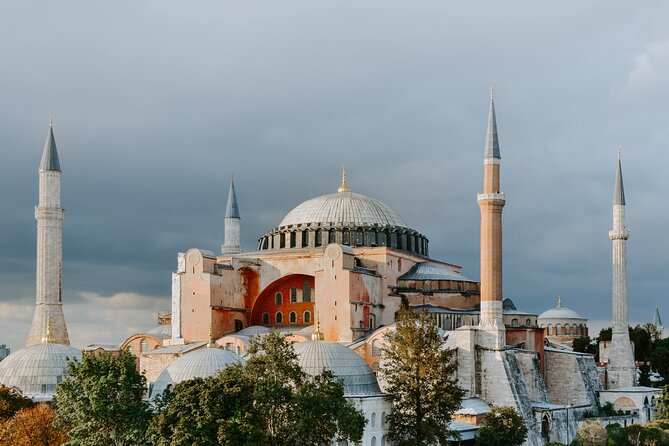 Istanbul Mosques Walking Tour: Hagia Sophia and Blue Mosque - Stop 3: Suleymaniye Mosque on Third Hill, Views Without the Same Crowds
