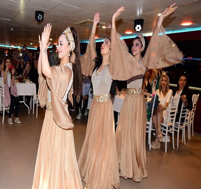 Istanbul: New Year's Eve Bosphorus Dinner Cruise Party 2027 - Practical Comfort and Timing Tips for a Smooth Night