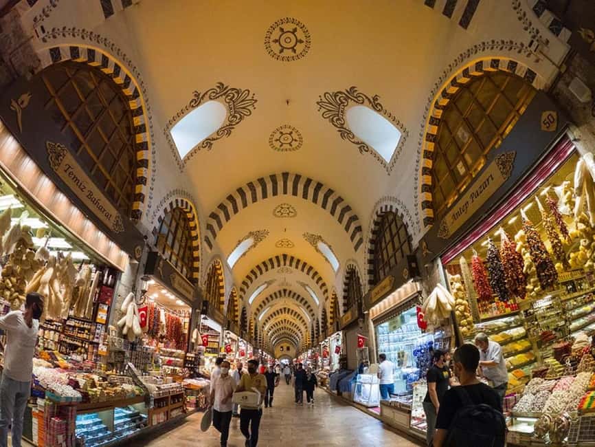 Istanbul: Old City And Bosphorus Bus Tour with Lunch - Suleymaniye Mosque to the Ottoman-Focused Start