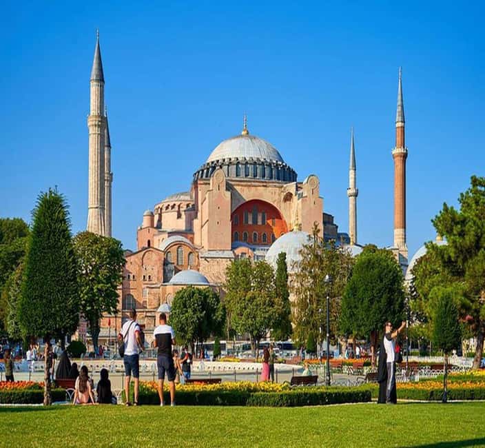 Istanbul Old City Full Day Tour - Getting Started at the Hippodrome