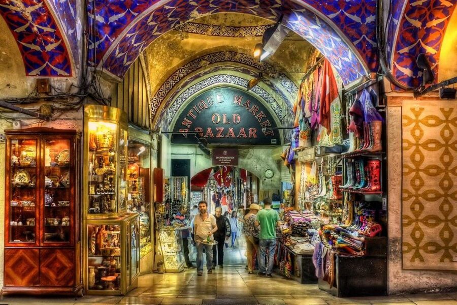 Istanbul: Old City Full-Day Tour with Lunch and Hotel Pickup - Topkapi Palace: the Ottoman power center, five centuries in one day