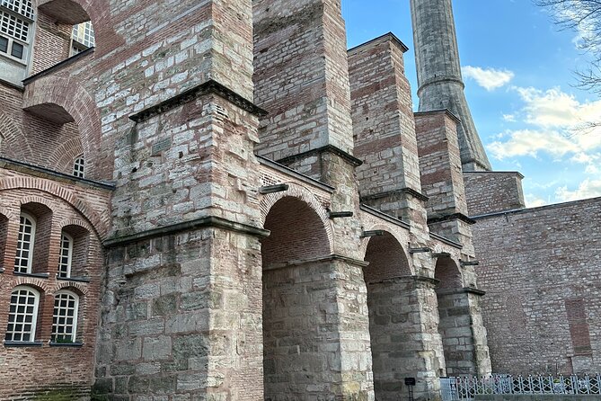 Istanbul Old City Highlights and Hidden Gems Tour - Hagia Sophia Grand Mosque, museum and mosque in one stop
