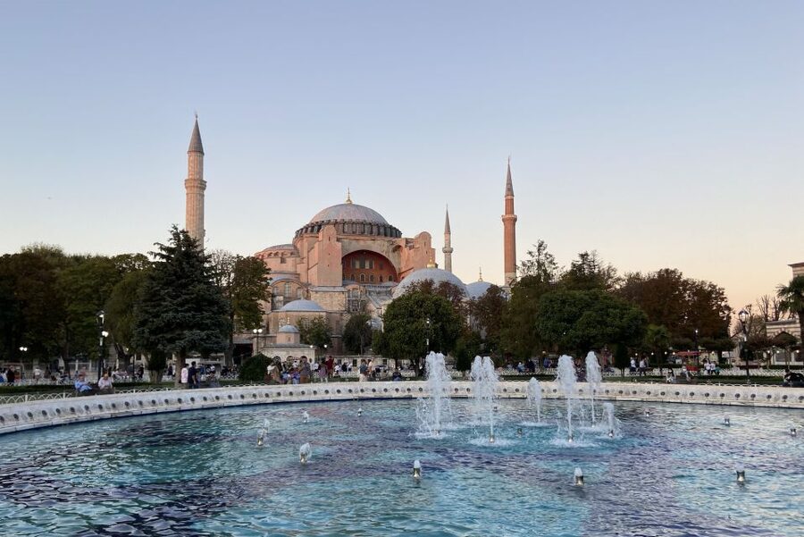 Istanbul: Old Town Highlights Tour & Bosphorus Cruise - Lunch, then the Spice Bazaar route via Golden Horn