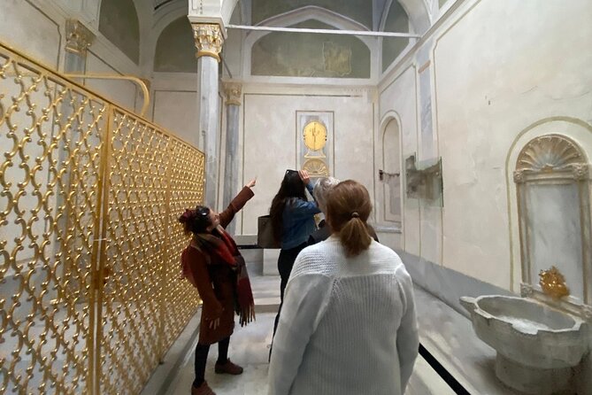 Istanbul Old Town Tour: Classics, Highlights & Hidden Gems - Grand Bazaar Finish: Coffee, Tea, Dessert, and Shopping Help