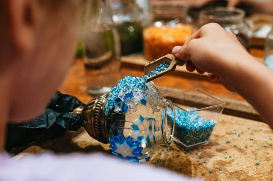 Istanbul:Original Turkish Mosaic Lamp Workshop w/ Snacks - Is $29 a good deal for this 2.5-hour craft session?