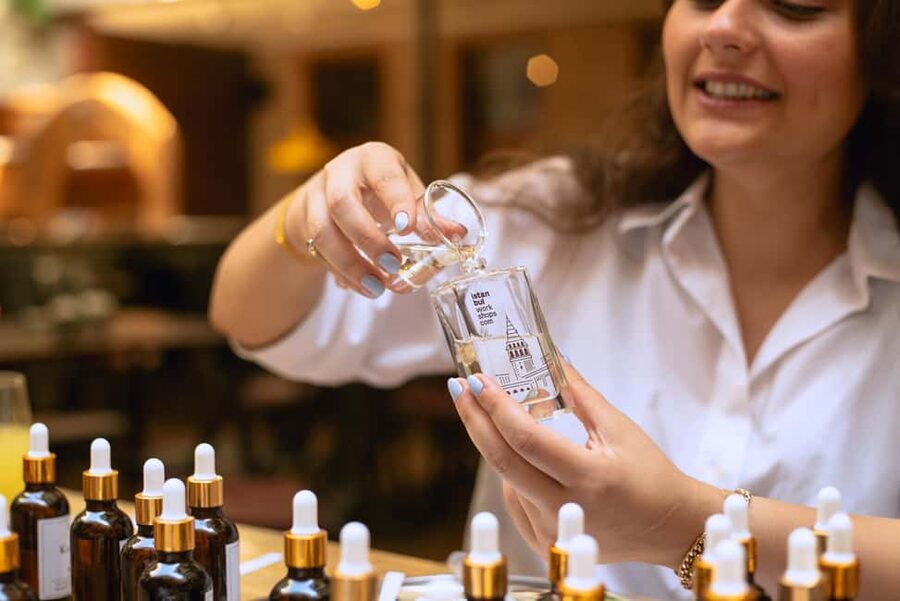 Istanbul: Perfume Making Workshop with Snacks and Drinks - How perfume making works in plain language
