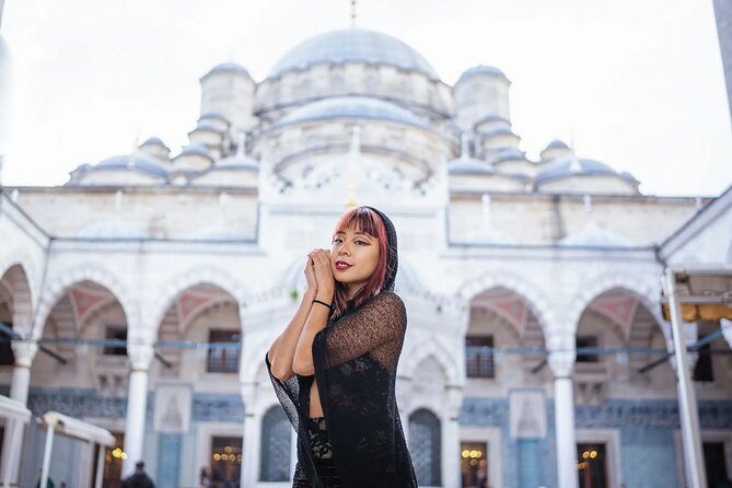 Istanbul Photoshoot tour with Local Photographer - How this Istanbul photoshoot walk really flows (1 to 2 hours)