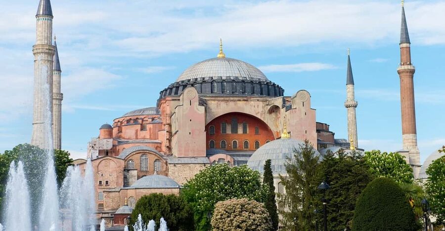 Istanbul Port: City Sights Tour for Cruise Ship Passengers - Sultanahmet Square and the Hippodrome area: where the city’s rhythm used to be