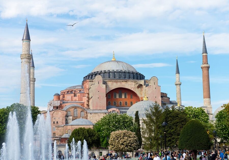 Istanbul Port: City Sights Tour for Cruise Ship Passengers - The Blue Mosque: one of those interiors that resets your expectations