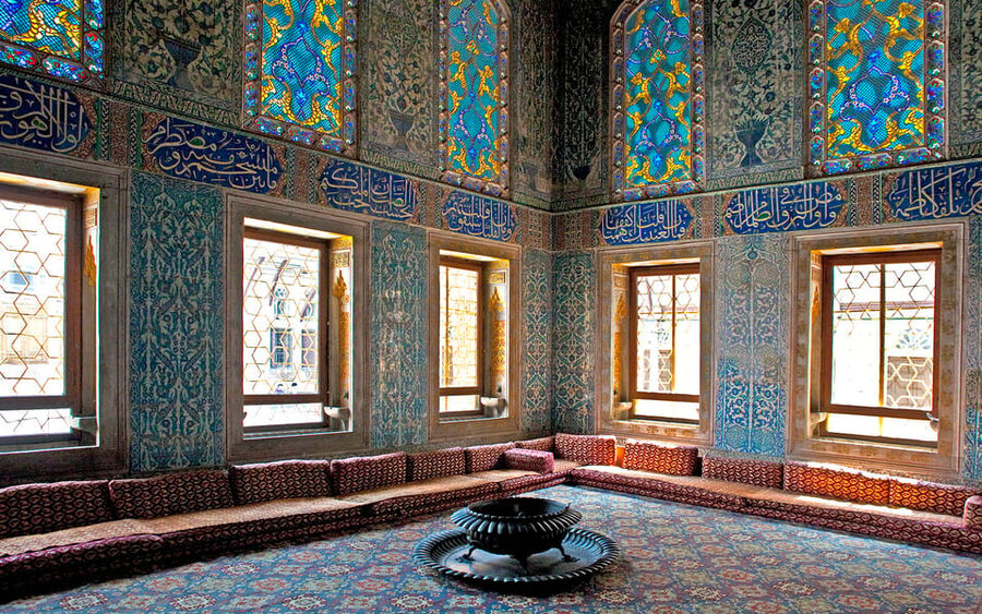 Istanbul Port: City Sights Tour for Cruise Ship Passengers - Topkapi Palace: Ottoman power made physical