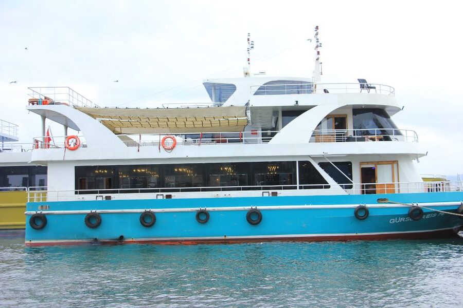 Istanbul: Princes' Islands Cruise w/Music, Lunch & Transfer - Lunch on the boat, plus the music factor you should actually plan for