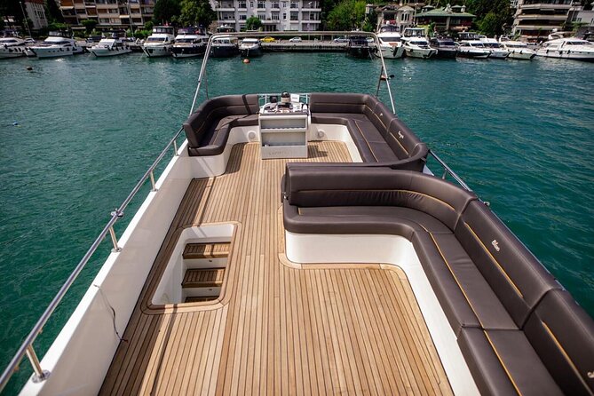 Istanbul: Private Bosphorus Tour On Luxury Yatch - Meeting at Bebek Pier, staying on schedule, and the weather check