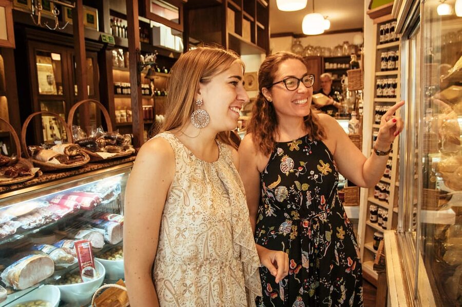 Istanbul: Private Guided Food Tour with 10 Tastings - Price and value: is $117 fair for 10 tastings and a private guide?