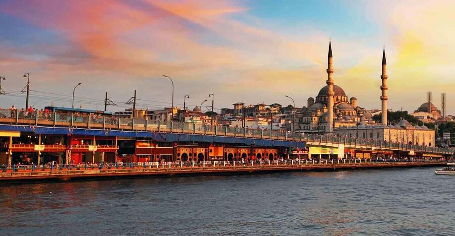Istanbul:Private Layover Tour from Istanbul Airports&Hotels - Crossing the Bosporus to Kadıköy: Asia Side Views Without Extra Days