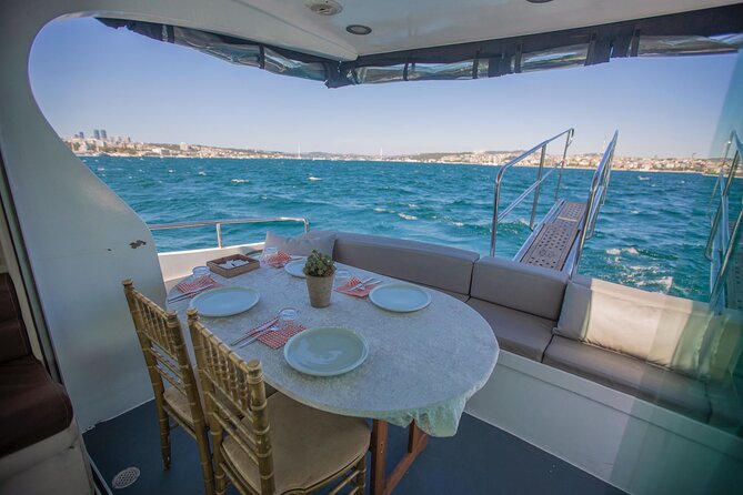 Istanbul Private Luxury Yacht on Bosphorus 14 mt 46feet - Dolmabahçe Palace and Çırağan Palace views: Ottoman grandeur from the water