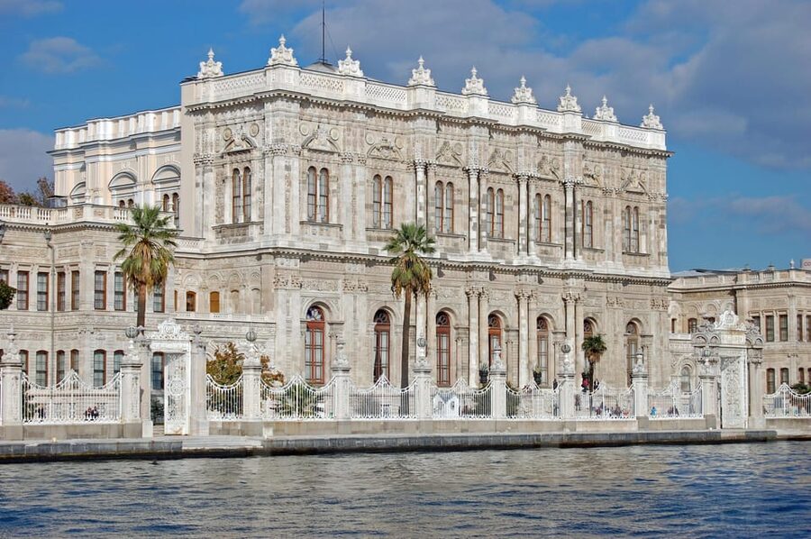 Istanbul: Private Old City Tour with Bosphorus Cruise - Blue Mosque visit: plan around dates and dress rules
