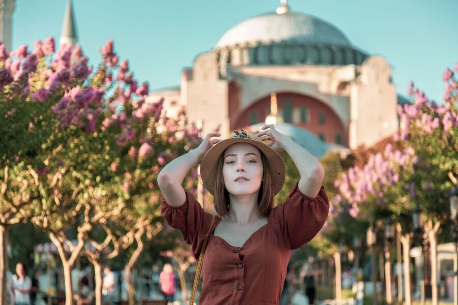 Istanbul: Private photoshoot at Hagia Sophia&Blue Mosque - Key highlights worth planning for