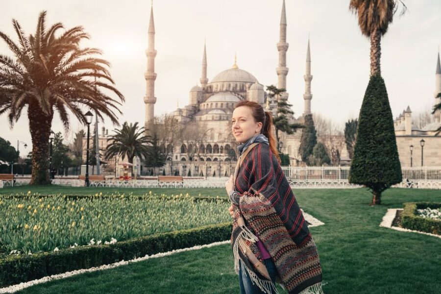 Istanbul: Private photoshoot at Hagia Sophia&Blue Mosque - Price and value: $77 per group up to 8