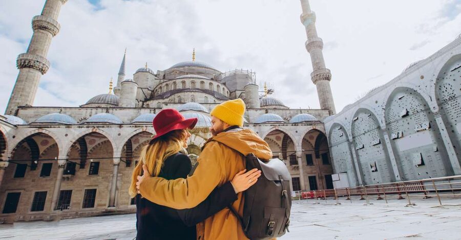 Istanbul: Private photoshoot at Hagia Sophia&Blue Mosque - Sultan Ahmet Park meeting point and timing that keeps things simple