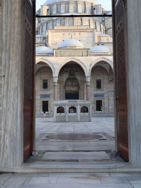 Istanbul Private Shopping Tour – Grand Bazaar & Spice Market - Bargaining and quality checks: what your guide will help you do