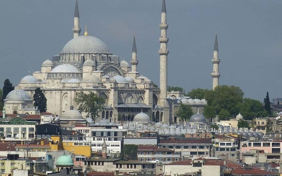 Istanbul: Private Sightseeing 2, 4 or 8 hours with a Local - Pickup and timing: how the 2, 4, or 8 hour options change the day