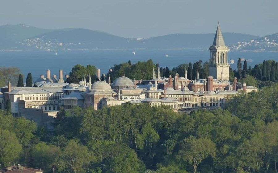 Istanbul: Private Sightseeing 2, 4 or 8 hours with a Local - Hagia Sophia and Topkapi Palace: two styles of power in one corridor