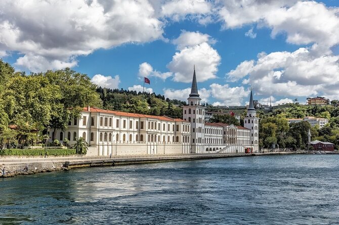 Istanbul Private Transfer from City Hotels to Cruise port - Meet-and-assist at the port, and why it saves real time