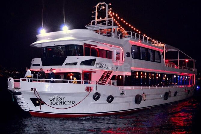 Istanbul Private Yacht Tour on the Bosphorus – 2-Hour Charter - English-speaking comfort and private-group pacing