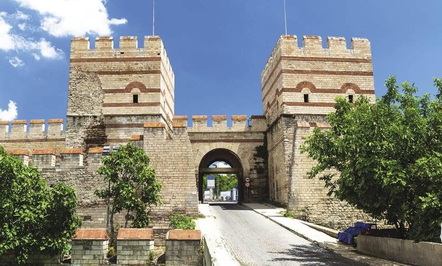 Istanbul Revealed: Historic Pathways and Bosphorus Serenity - Key Highlights You Should Not Skip