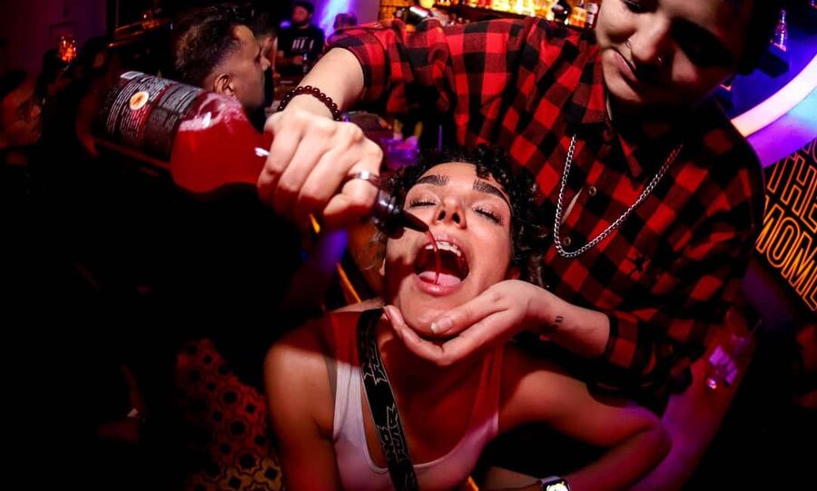 Istanbul: Rooftop Pub Crawl with Party Bus - Fred Bar Istanbul start, plus ice breaker games that actually work