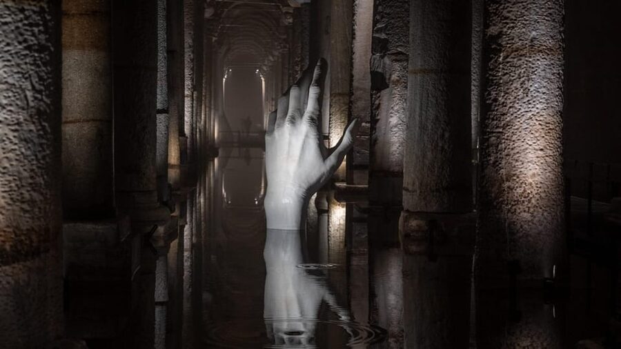 Istanbul's Exclusive Duo: Basilica Cistern & Topkapı Palace - Timed museum entry: how the schedule actually works