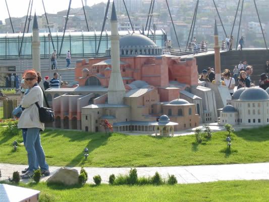 Istanbul's Golden Horn, Eyüp, Miniatürk & Pierre Loti Tour - Pierre Loti Coffee House: views with literary baggage