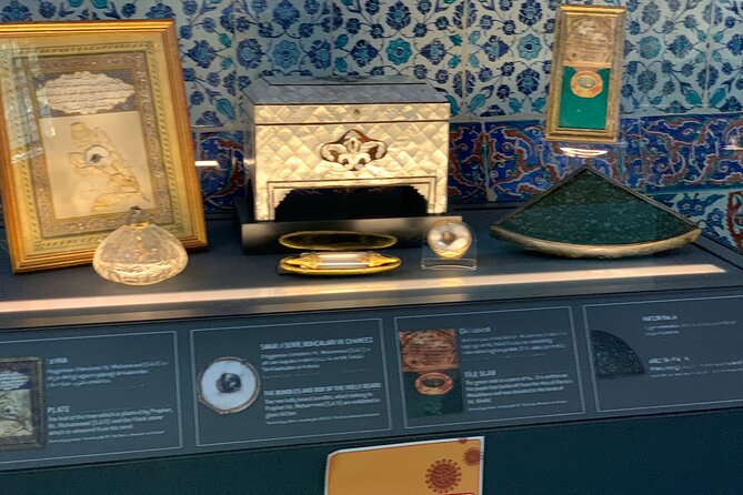 Istanbul Sahaba Tombs Tour - Muhammad el Ensari Turbesi: a short, focused stop