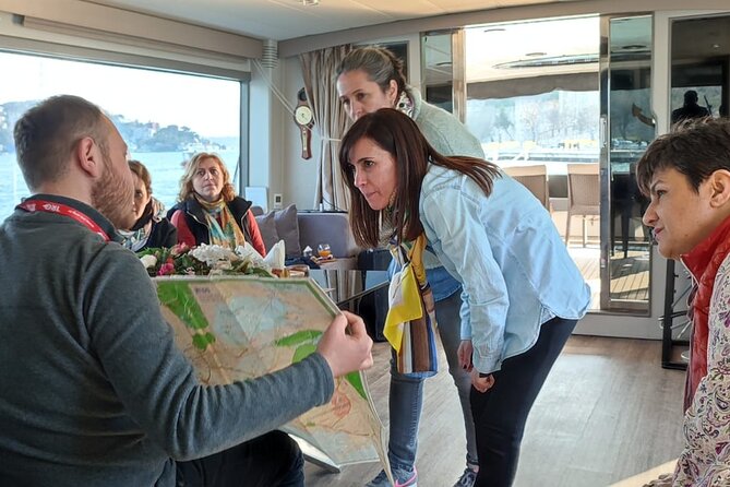 Istanbul Sunset Cruise on Luxury Yacht - Guided Group Cruise - A 2-hour Istanbul sunset cruise that actually helps you see the city