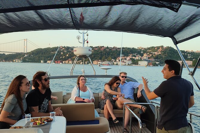 Istanbul Sunset Cruise on Luxury Yacht - Guided Group Cruise - Anadolu Hisarı to Üsküdar: Asian-side forts, towers, and palace gardens