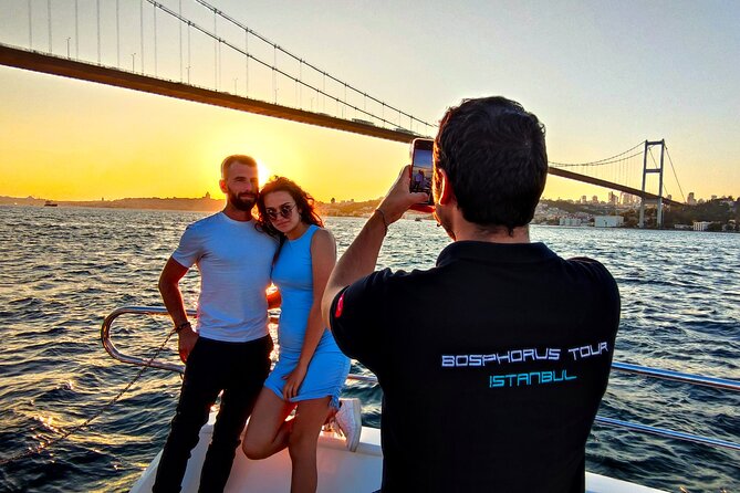 Istanbul Sunset Cruise on the Bosphorus - Kabataş Square Start, Easy to Get Your Bearings