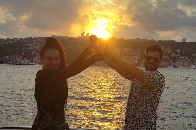 Istanbul Sunset Cruise With Luxury Yacht On Bosphorus - Ortaköy and the Bosphorus Bridge: the photo moment with real atmosphere