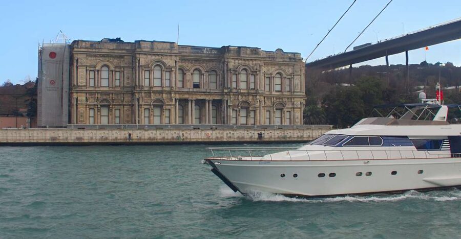 İstanbul: Sunset Cruise with Refreshments - From Galataport to the Bosphorus, without the big-city hassle