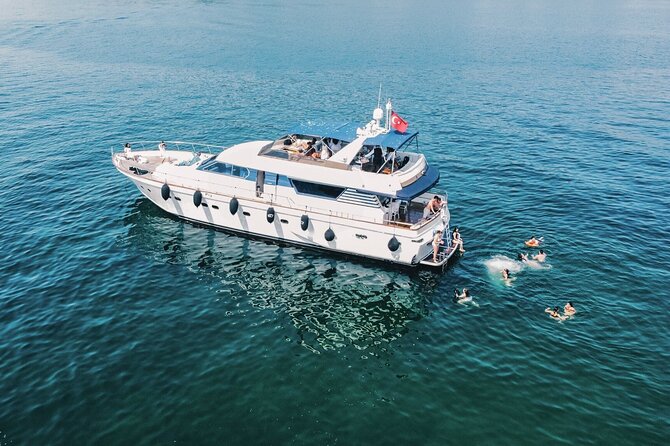 Istanbul Sunset Yacht Cruise on the Bosphorus with Transfers - On Board: How the Small Yacht Feel Changes Your Evening