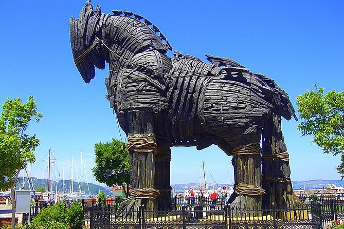 Istanbul to Truva Troy Guided Day Tour with Lunch and Transfers - Pickup zones, possible vehicle changes, and staying sane with a group