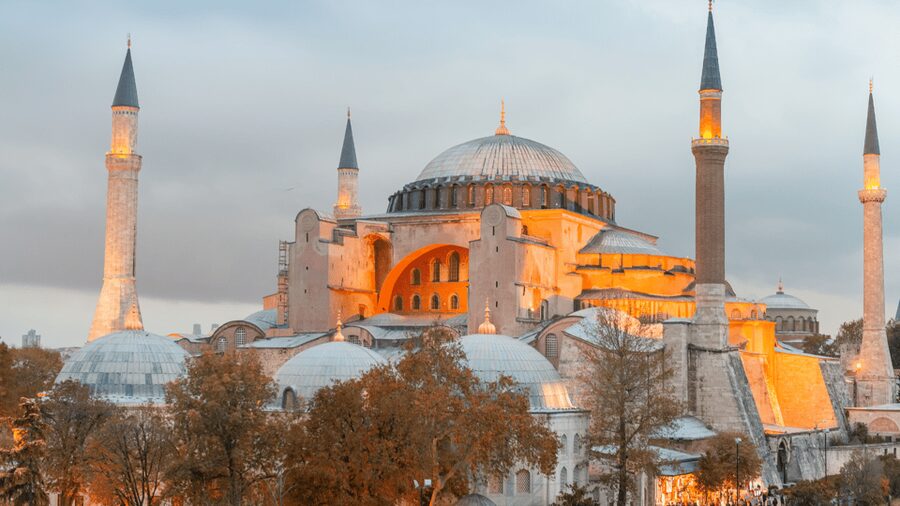 Istanbul: Top Museums Guided Pass - Getting started at the meeting point without the headache