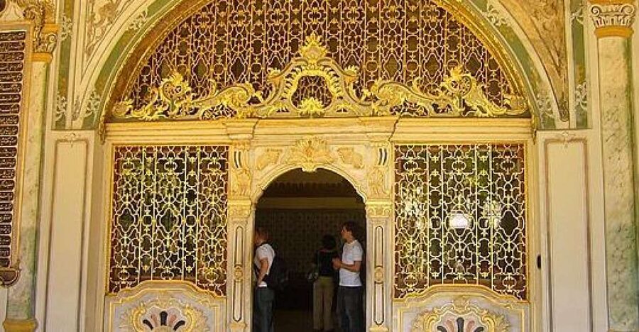 Istanbul: Topkapi Palace Guided Tour - How the 2-hour promise plays out in the real world